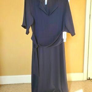 Flattering mid sleeve dress